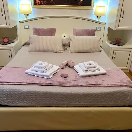 로마 Domus Via Veneto B&B 외부 사진